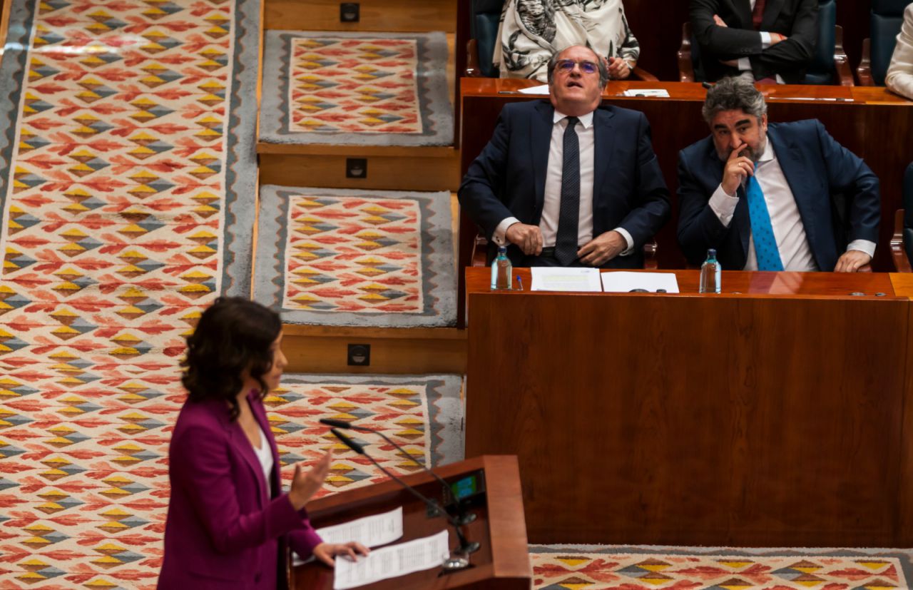 Gabilondo, durante la intervención de Díaz Ayuso en el Pleno de no investidura.