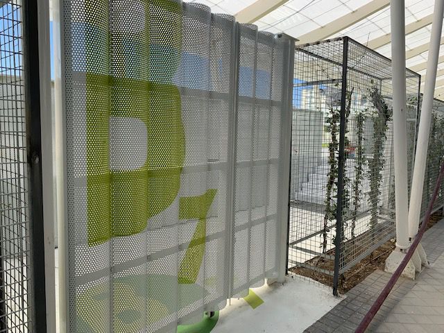 En la imagen, una de las puertas de acceso.