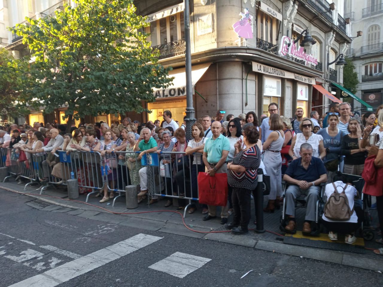 Procesión del Cristo de Medinaceli en el centro de Madrid.