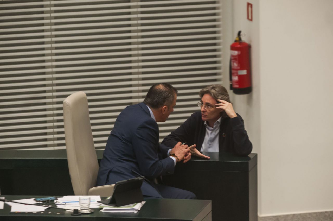 Marta Higueras (Más Madrid), con Javier Ortega Smith (Vox).