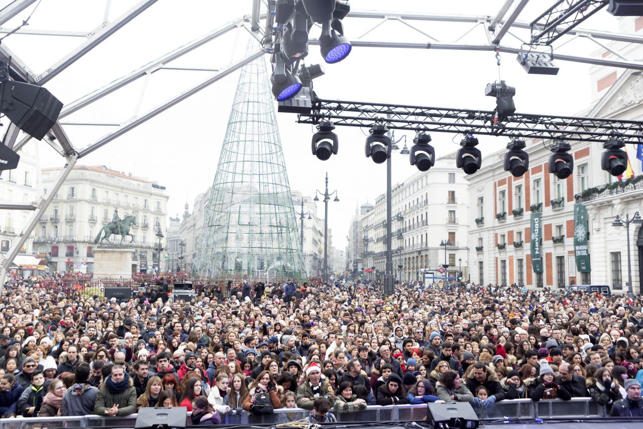 La Puerta del Sol acoge Madrid es Musical, que ha ofrecido una muestra de los grandes musicales que están en cartel en la capital.