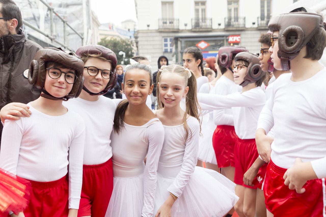 La Puerta del Sol acoge Madrid es Musical, que ha ofrecido una muestra de los grandes musicales que están en cartel en la capital.