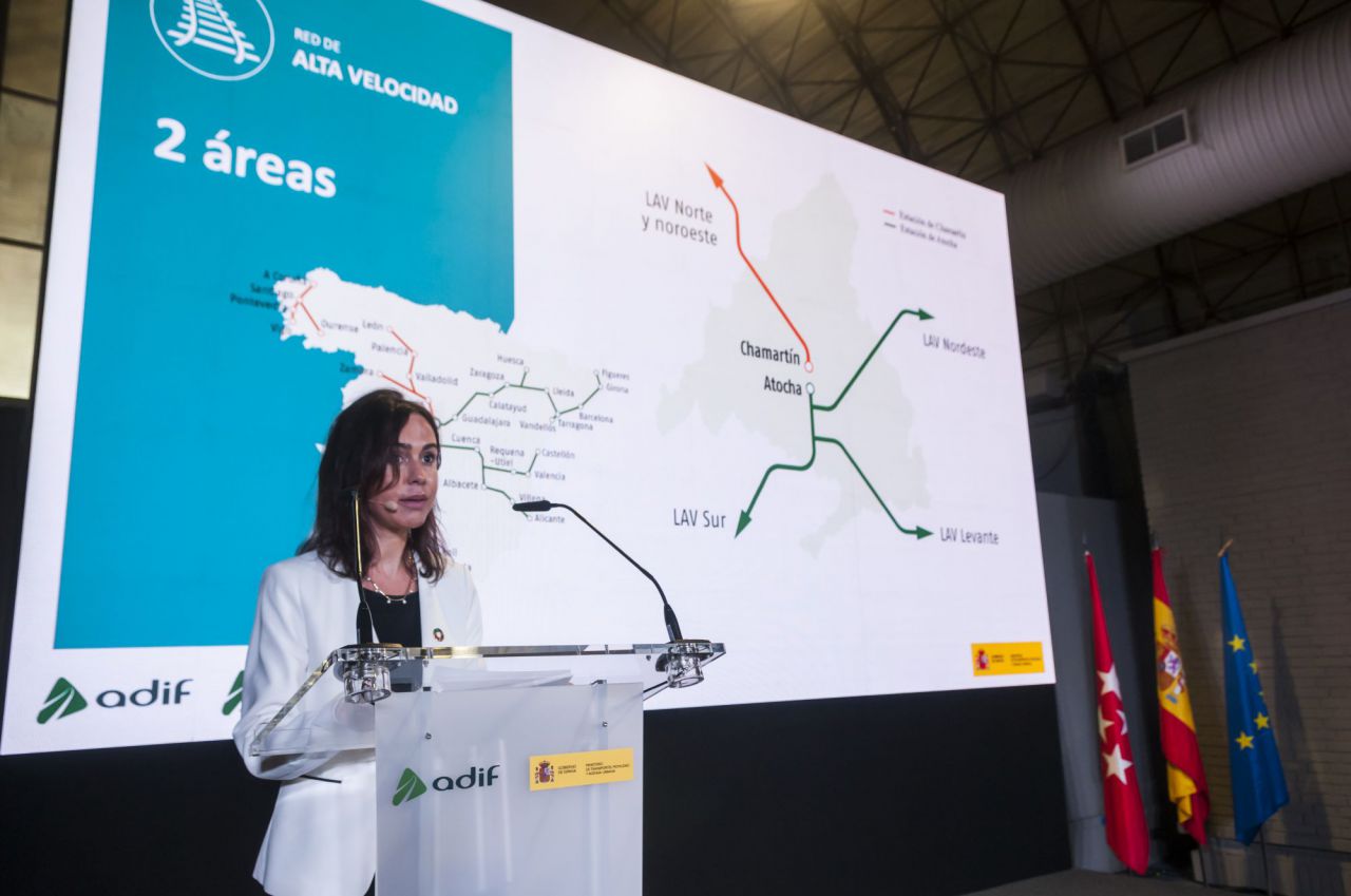 “La oportunidad de que esta actuación coincida en el tiempo y lugar con la estratégica operación de Madrid Nuevo Norte es una ocasión irrepetible para que ambas actuaciones se potencien y den lugar a un espacio único que sirve de motor a Madrid y al mismo tiempo a toda la red ferroviaria española en su conjunto”, ha indicado Pardo de Vera durante la presentación.
