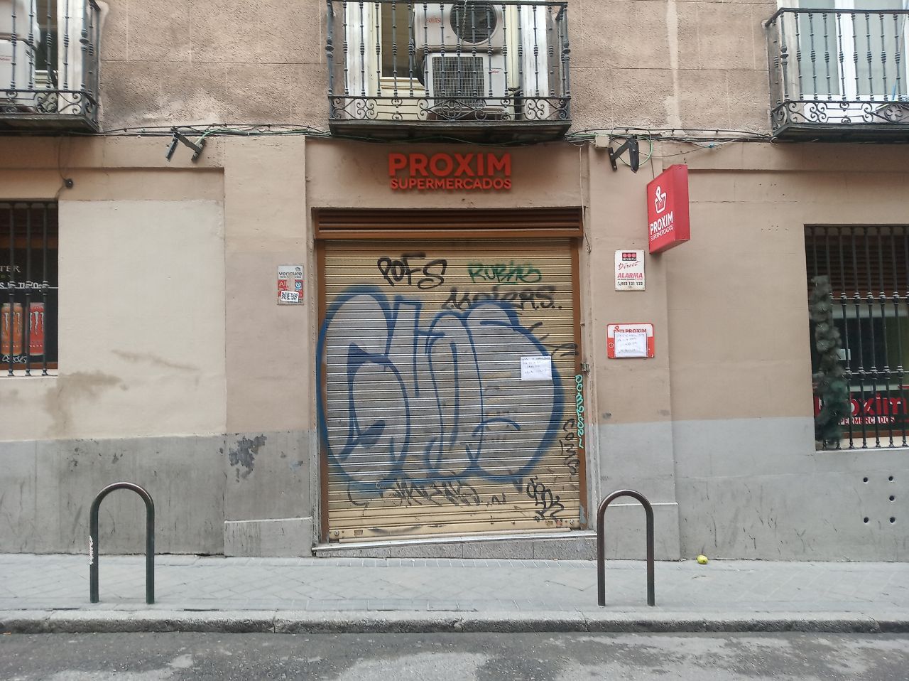 Establecimientos chinos en Madrid cerrados por Coronavirus