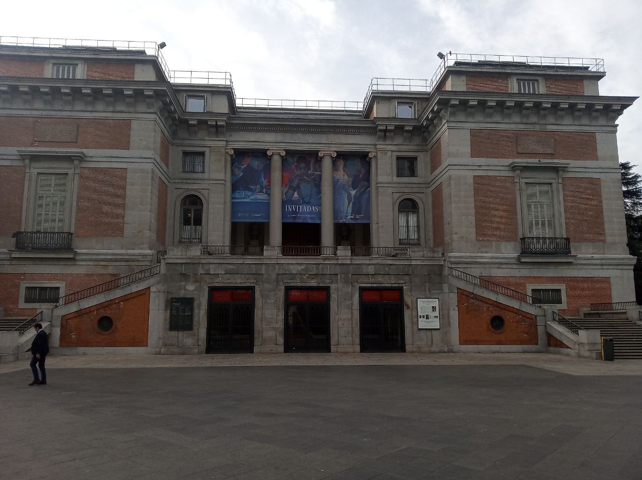 Las calles de Madrid permanecen casi desiertas ante la expansión del coronavirus