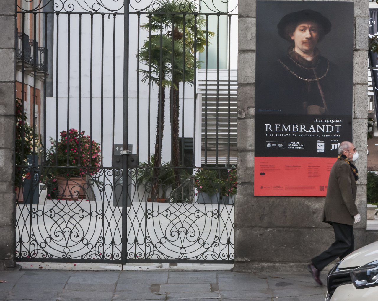 Las calles de Madrid permanecen casi desiertas ante la expansión del coronavirus
