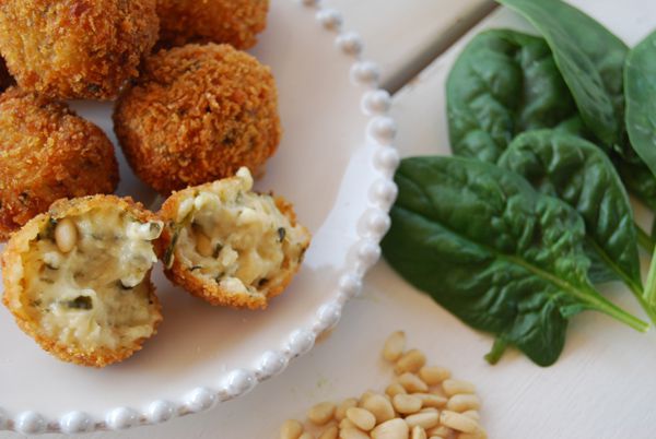 Croquetas de espinacas frescas y piñones