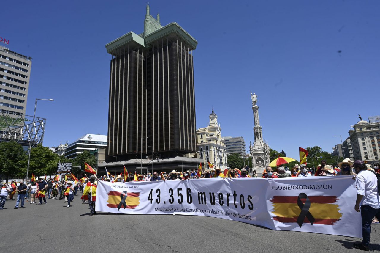 Sanchez dimisión,manifestacion