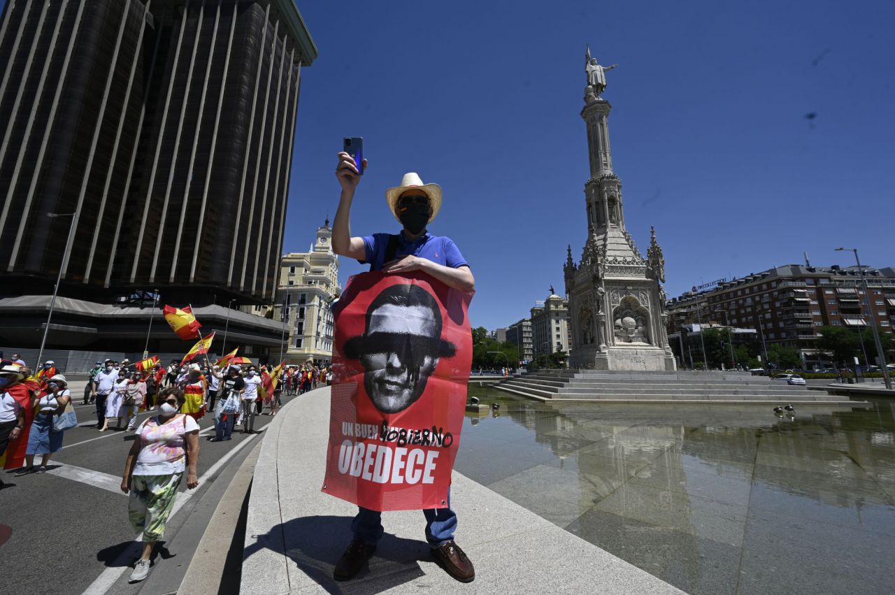 Sanchez dimisión,manifestacion