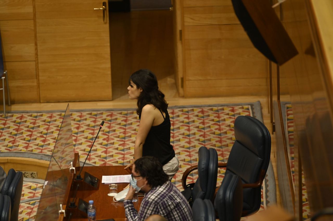 La LGTBIfobia llega a la Asamblea pero Ayuso asegura que esta "no quita el sueño a los madrileños"