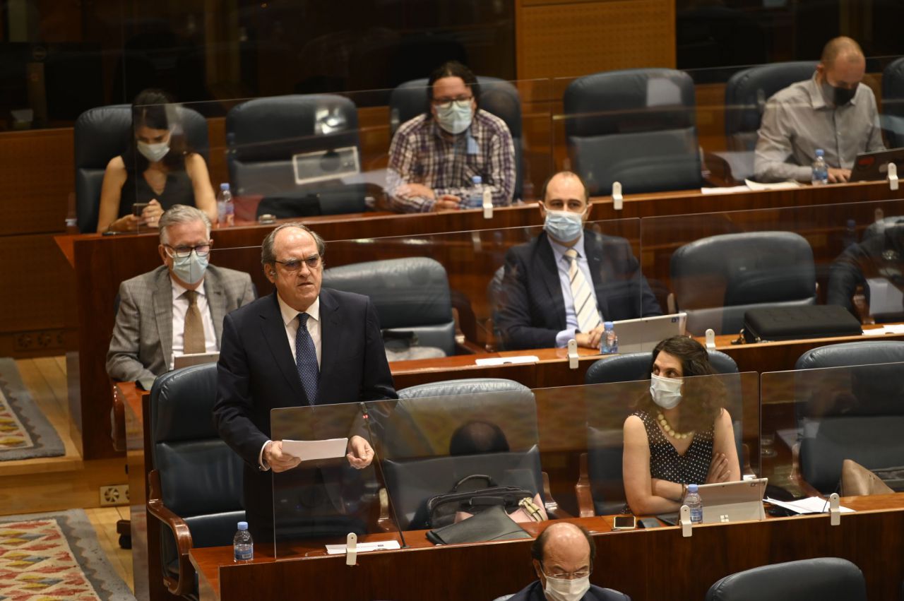 Gabilondo pide a Ayuso que se incremente la financiación a la Educación Pública