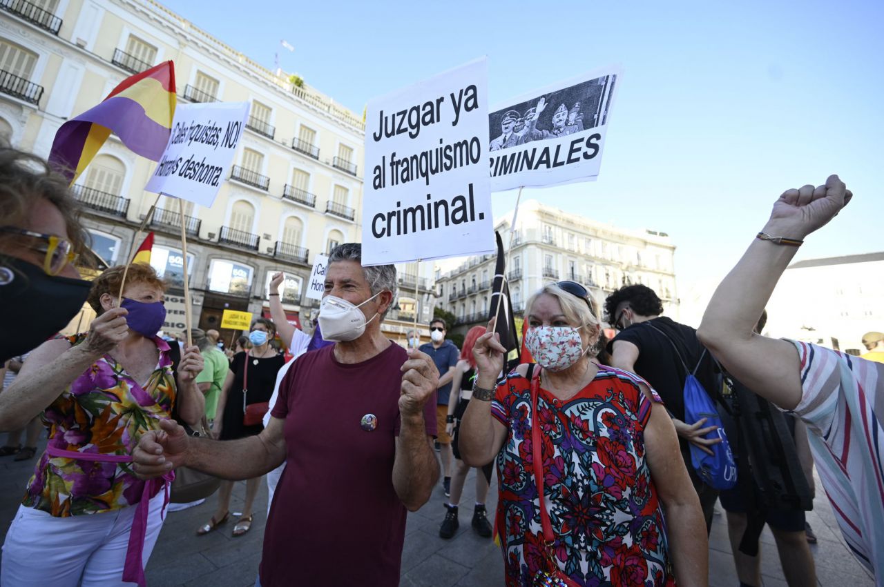No olvido,crimenes franquistas,