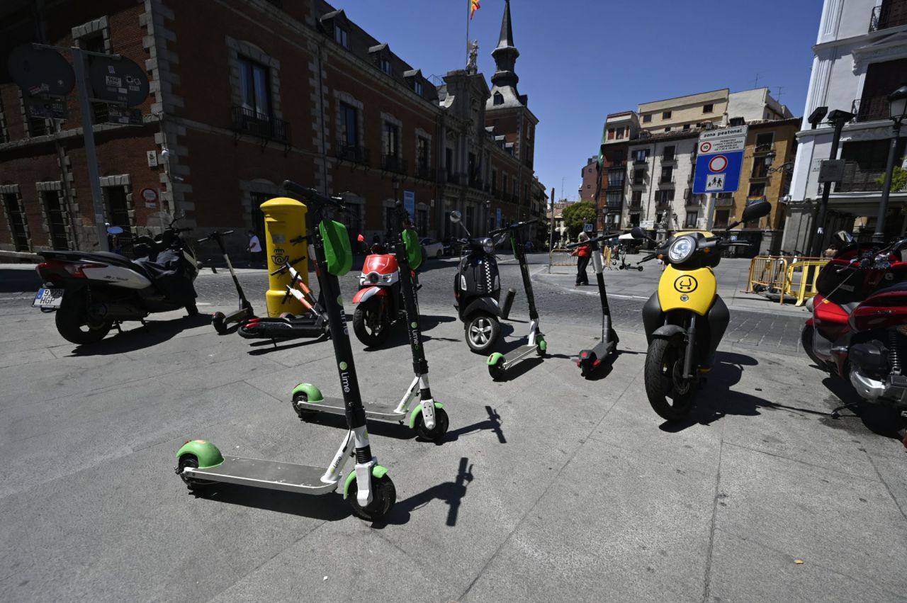 patinetes eléctricos,motos alquiler,invasion,Madrid