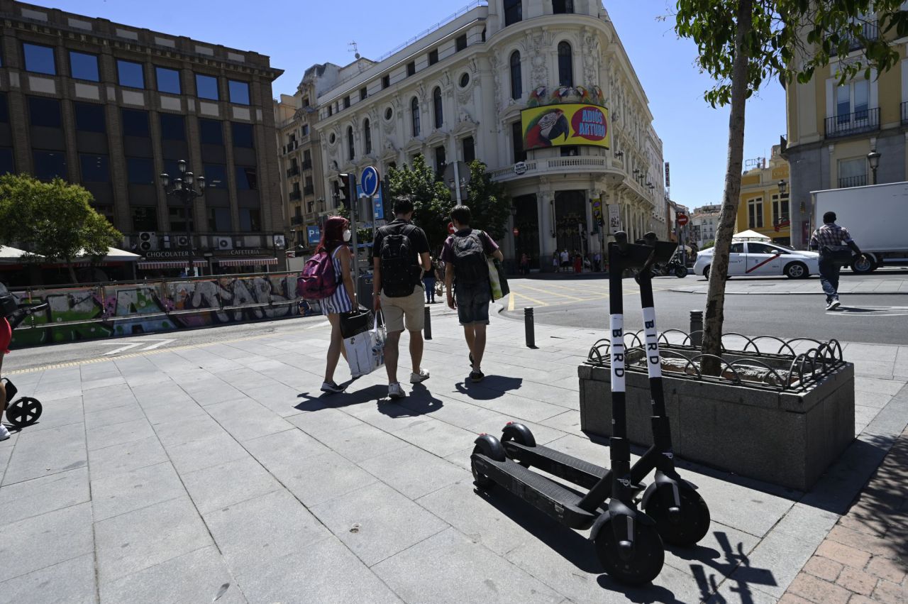 patinetes eléctricos,motos alquiler,invasion,Madrid