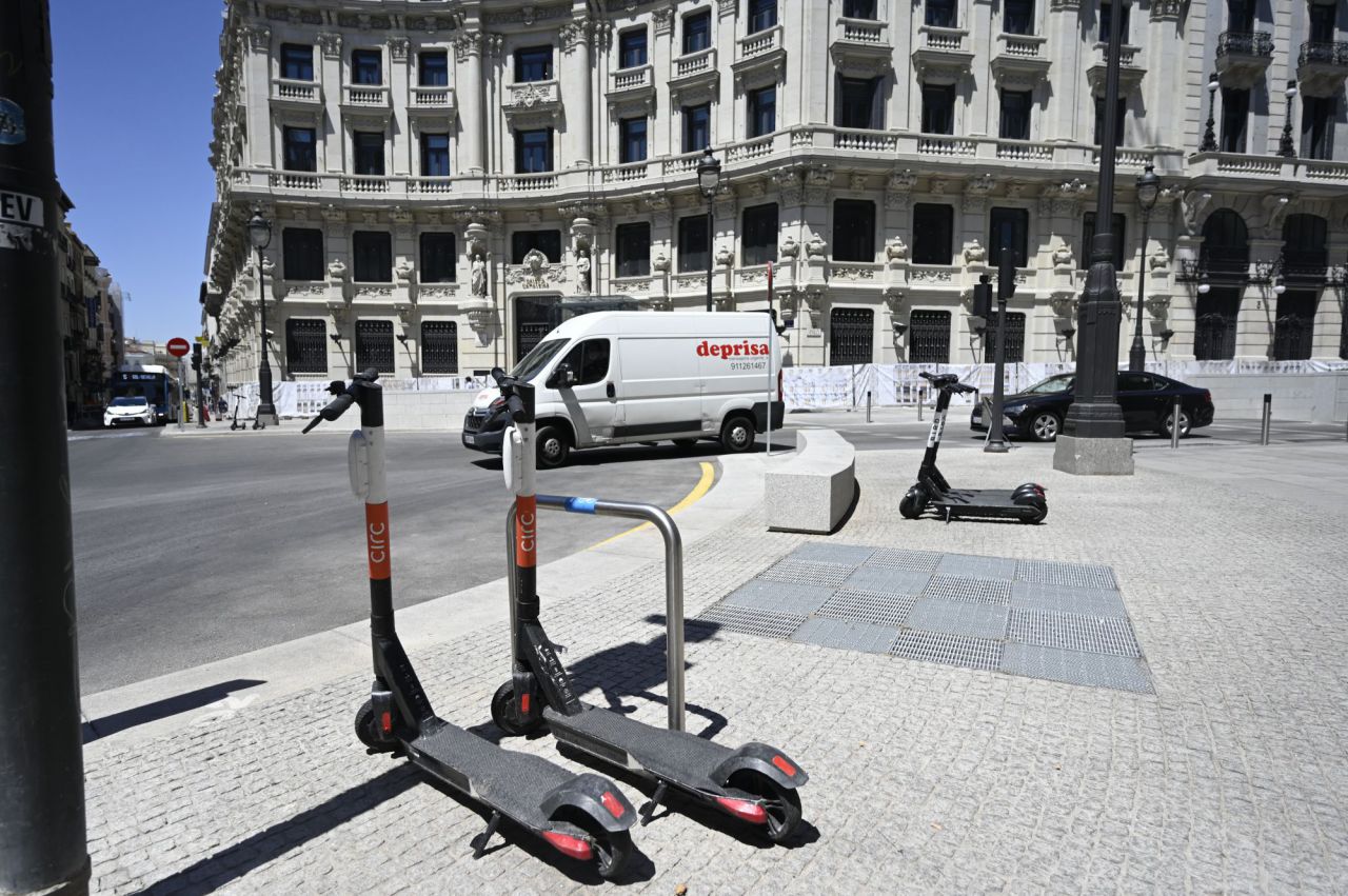 patinetes eléctricos,motos alquiler,invasion,Madrid