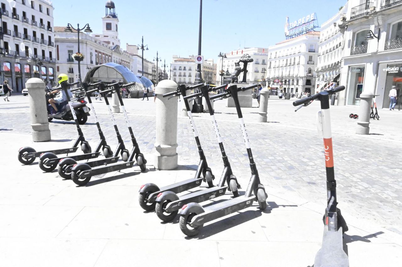 patinetes eléctricos,motos alquiler,invasion,Madrid