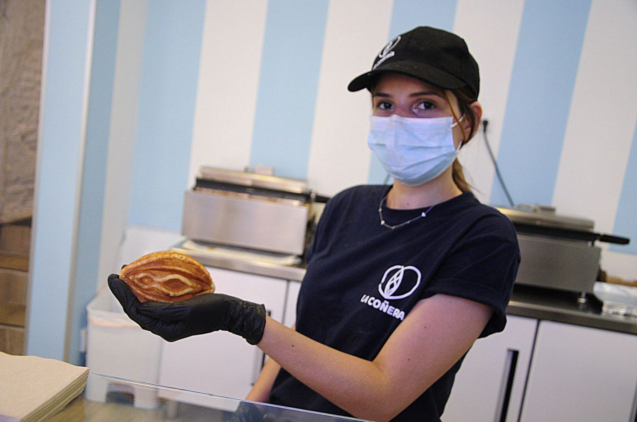 Los Coñofres, gofres con forma de vagina, de venta en el barrio de Chueca 