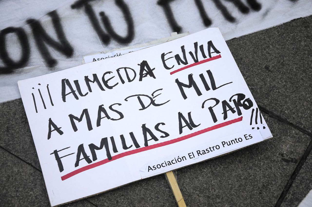 Los trabajadores del Rastro de Cascorro protestan en la Plaza de Callao 
