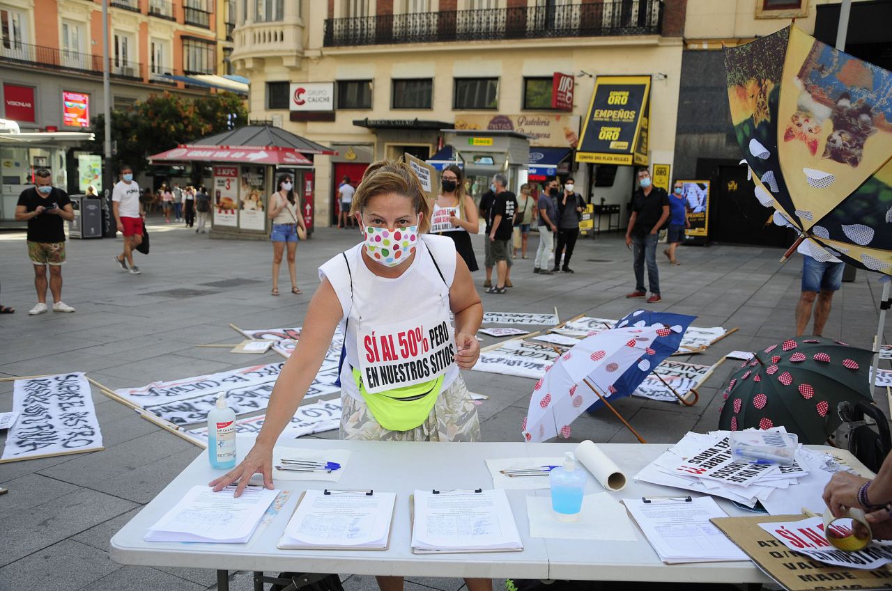 Los trabajadores del Rastro de Cascorro protestan en la Plaza de Callao 