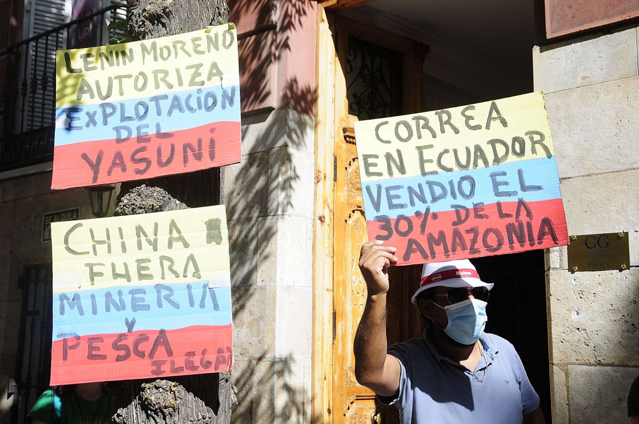 Friday's for future, protesta ante la embajada de Brasil en Madrid en contra de la deforestación del Amazonas 