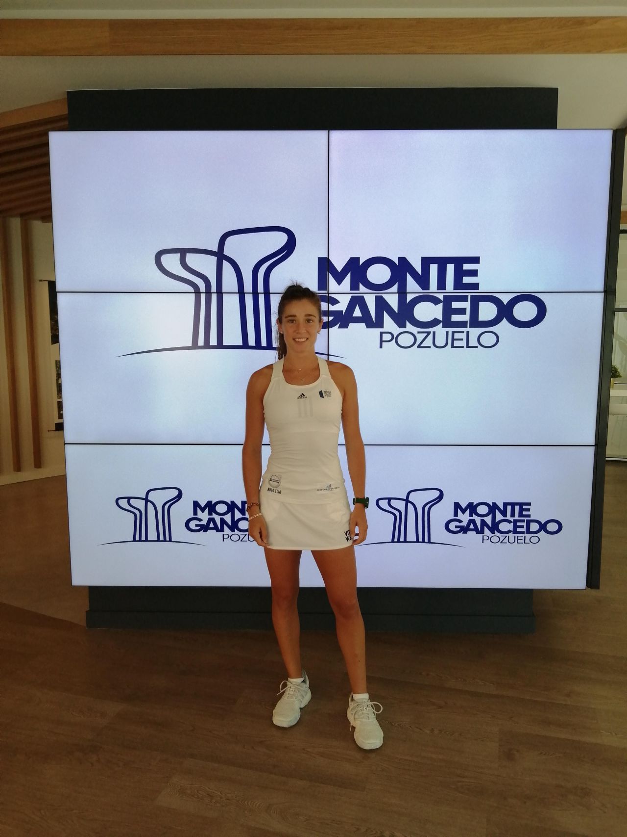 Marta Ortefa, jugadora de Padel, en la Jornada de Puertas Abiertas de Montegancedo