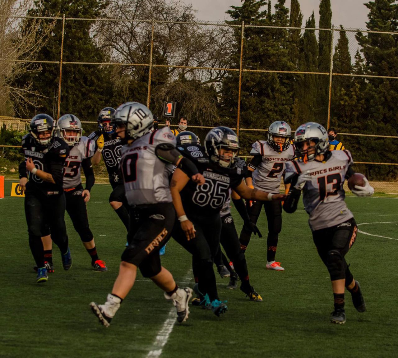 Partido Zaragoza Hurricanes (negro) vs Badalona Dracs (gris plata)