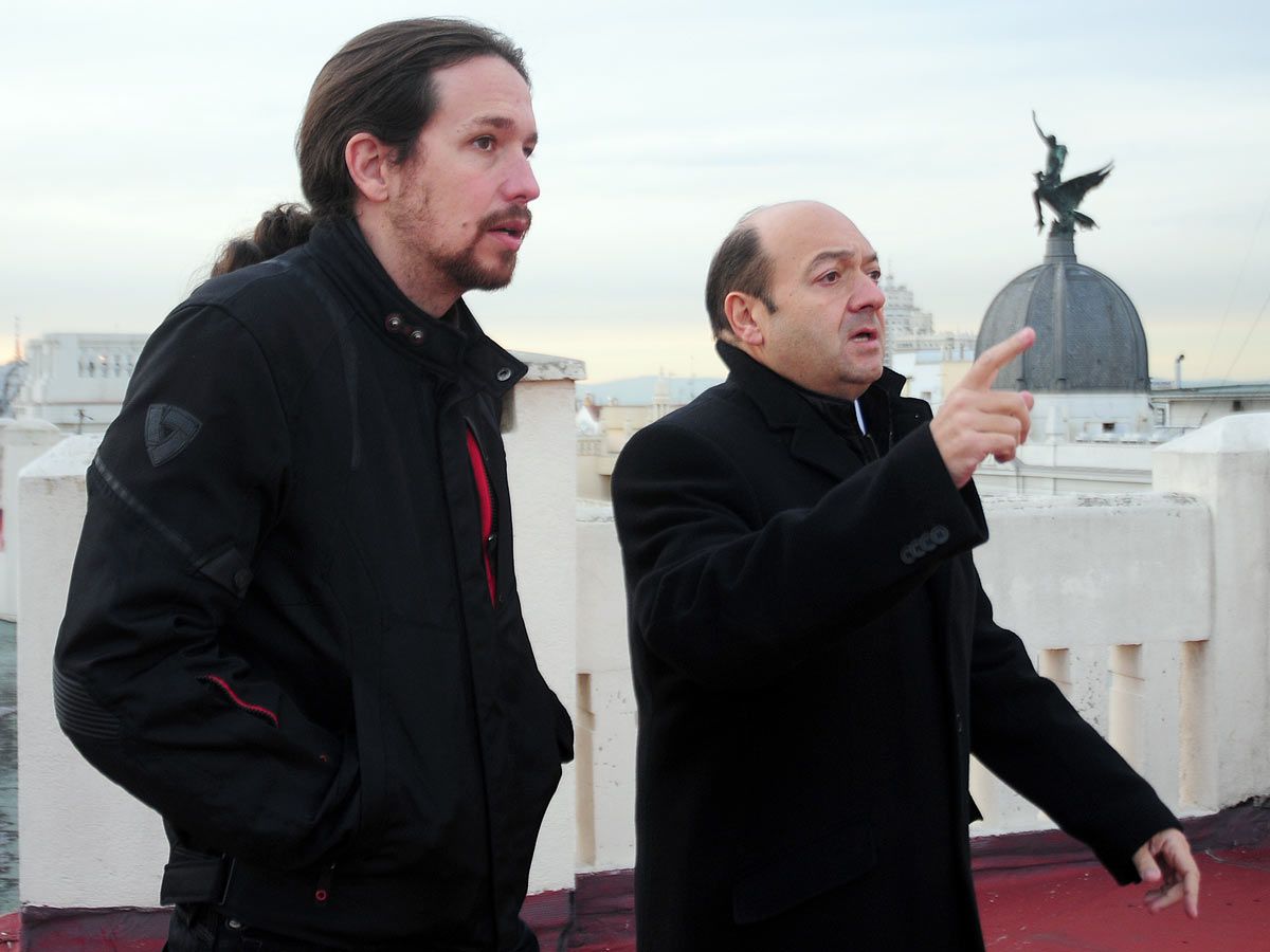Pablo Iglesias con Constantino Mediavilla, presidente-editor de Madridiario.