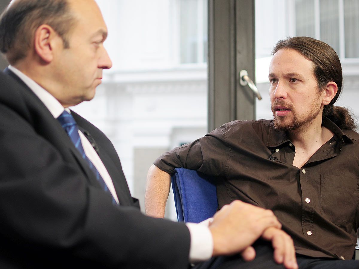 Pablo Iglesias con Constantino Mediavilla, presidente-editor de Madridiario.