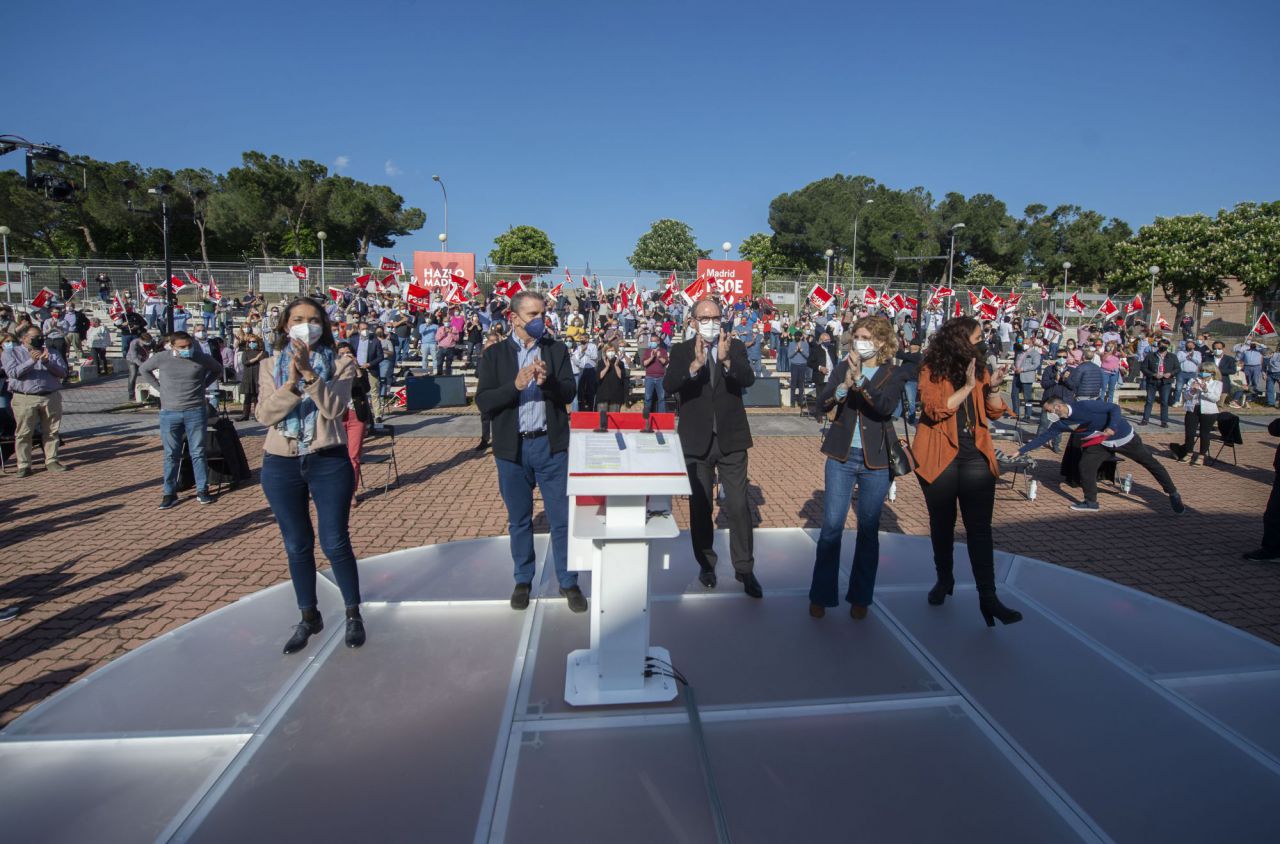 Acto de inicio de campaña del PSOE con el candidato Ángel Gabilondo