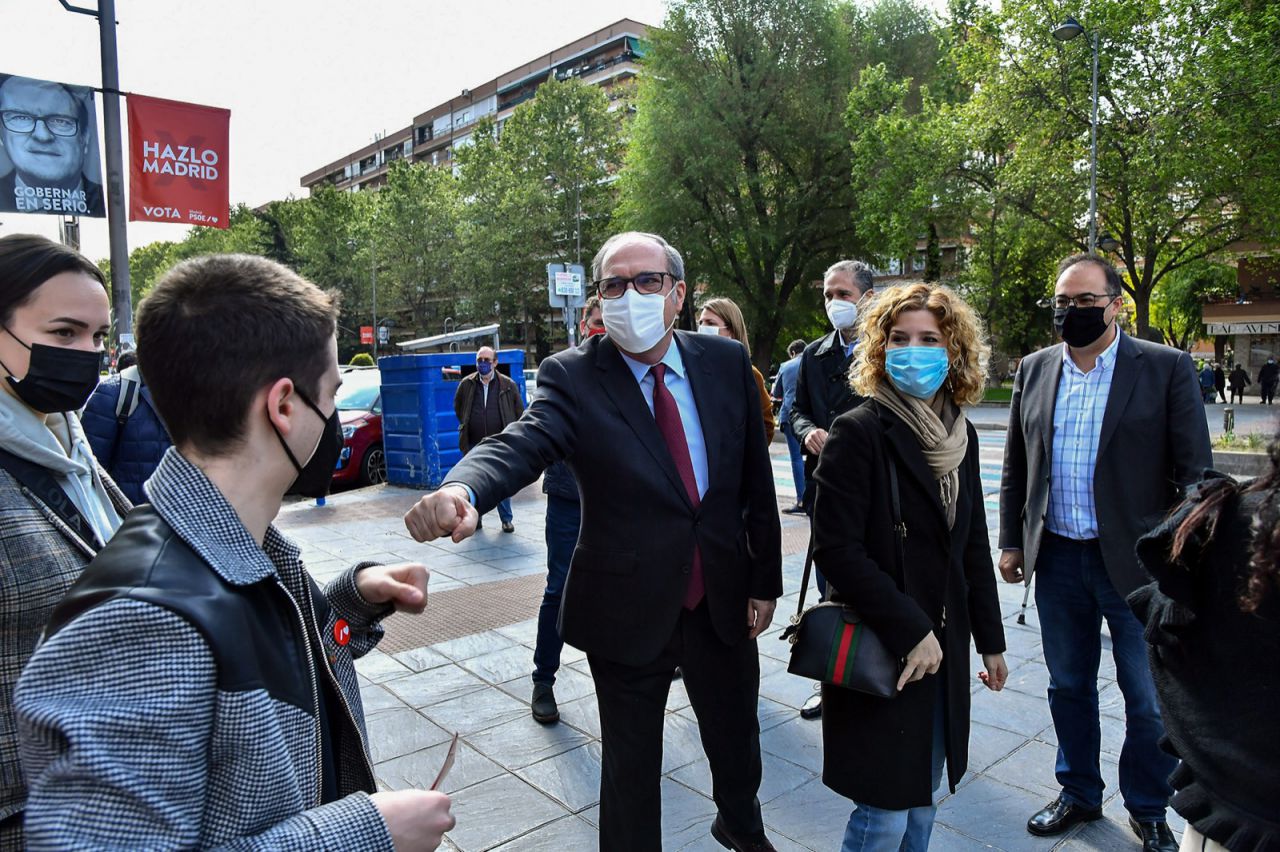 Ángel Gabilondo, candidato del PSOE a la presidencia de la Comunidad de Madrid, visita Leganés.