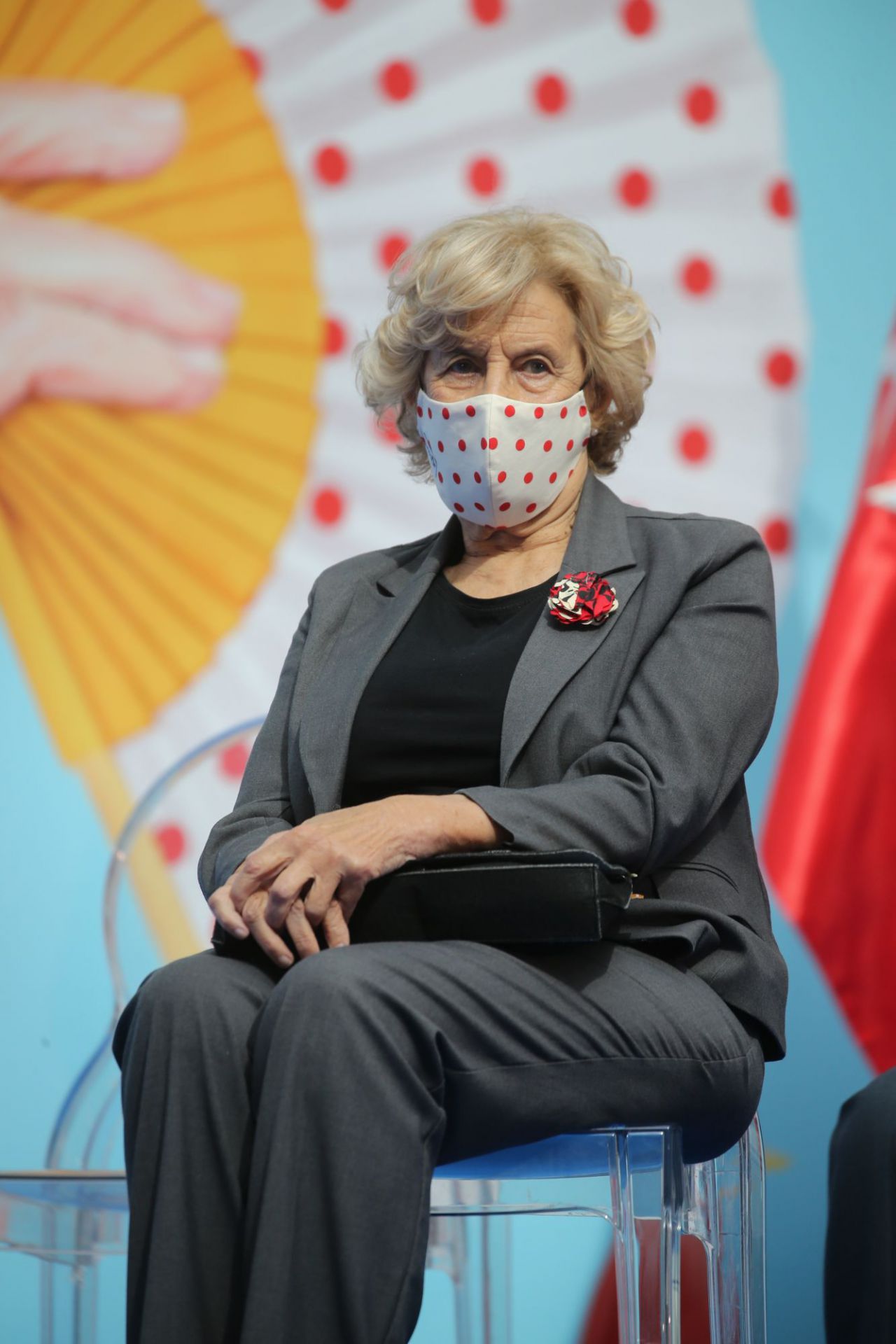 La exalcaldesa de Madrid Manuela Carmena durante el acto de entrega de las Medallas de Honor, Oro y Plata del Ayuntamiento de Madrid con motivo de la festividad de San Isidro