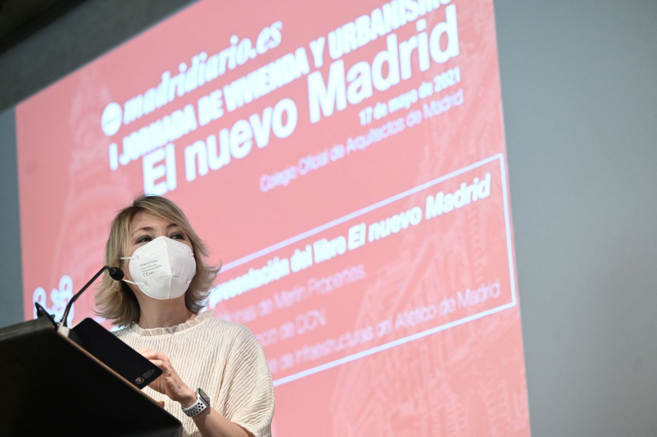 María Cano, directora de Madridiario, durante la I Jornada de vivienda y urbanismo