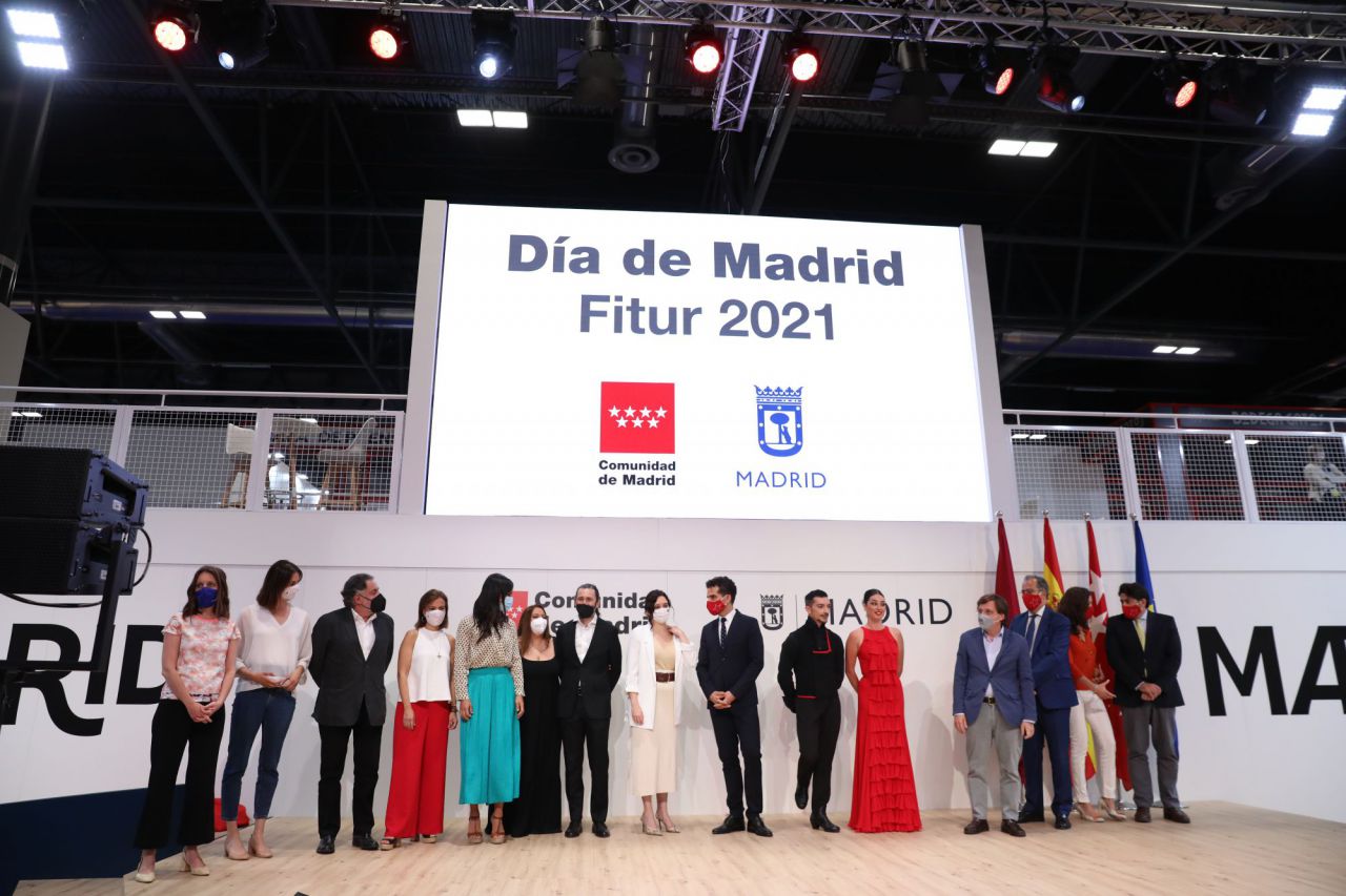 Foto de Familia en el Día de Madrid en Fitur.