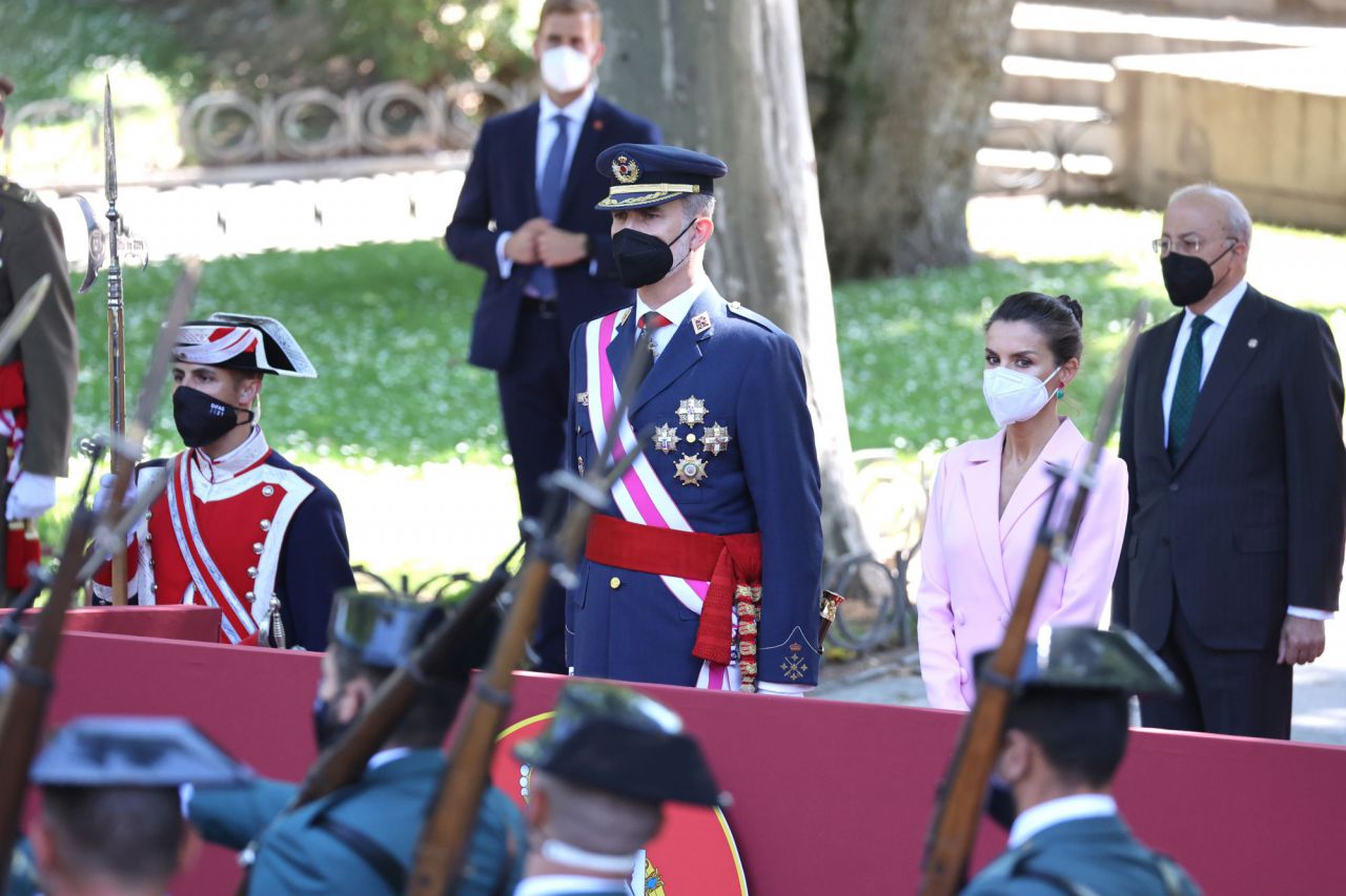Los Reyes Felipe y Letizia durante el acto central del 