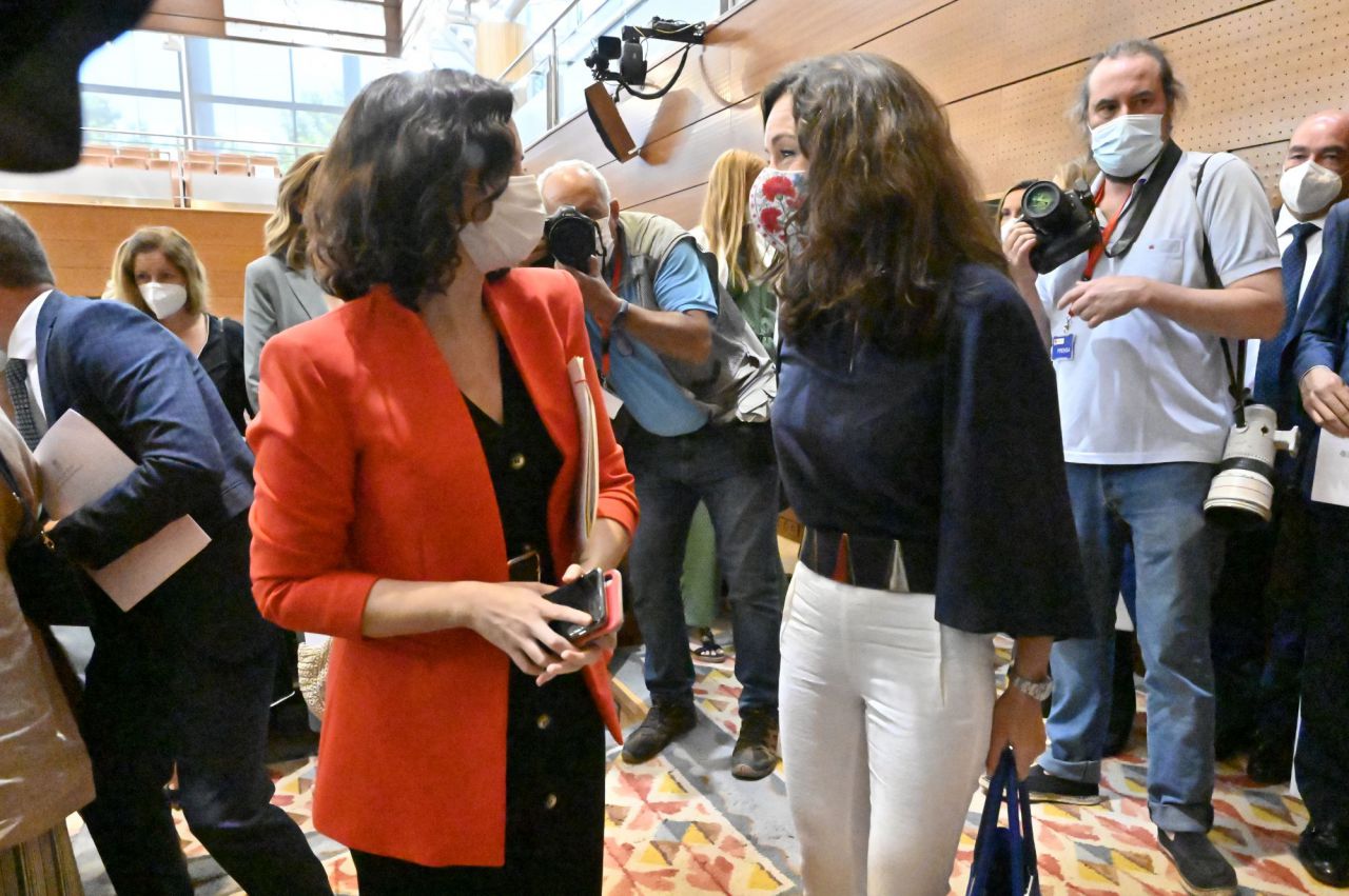 Isabel Díaz Ayuso con Presidenta de la Asamblea de Madrid, María Eugenia Carballedo (PP) 