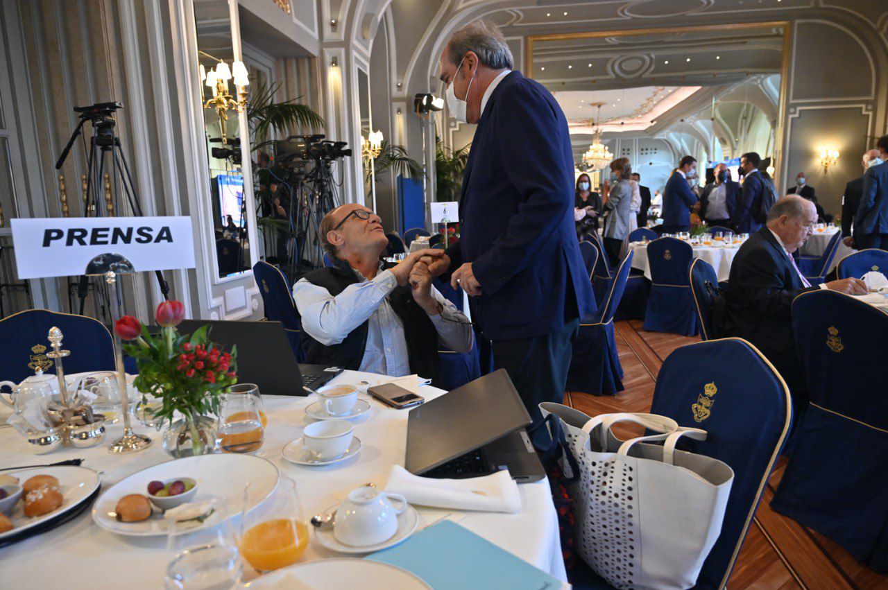 Ángel Gabilondo en el desayuno informativo de la portavoz del PSOE en la Asamblea de Madrid, Hana Jalloul