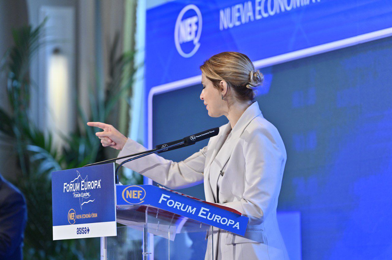 La portavoz del PSOE en la Asamblea, Hana Jalloul, protagoniza el desayuno informativo de Fórum Europa