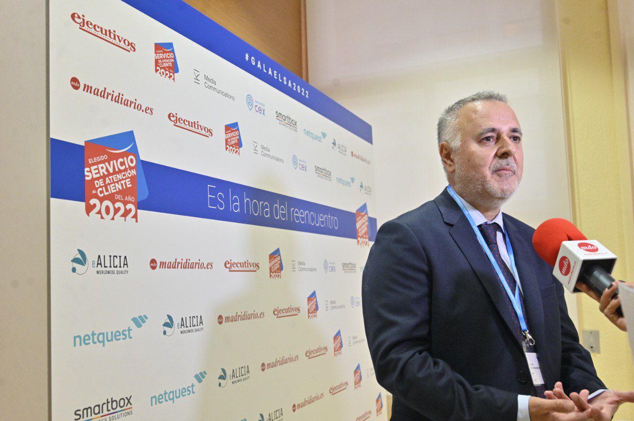 Josu Madariaga, director de Experiencia de cliente de Eroski, líder en servicio en la categoría de Programas de fidelización y Gran Distribución.