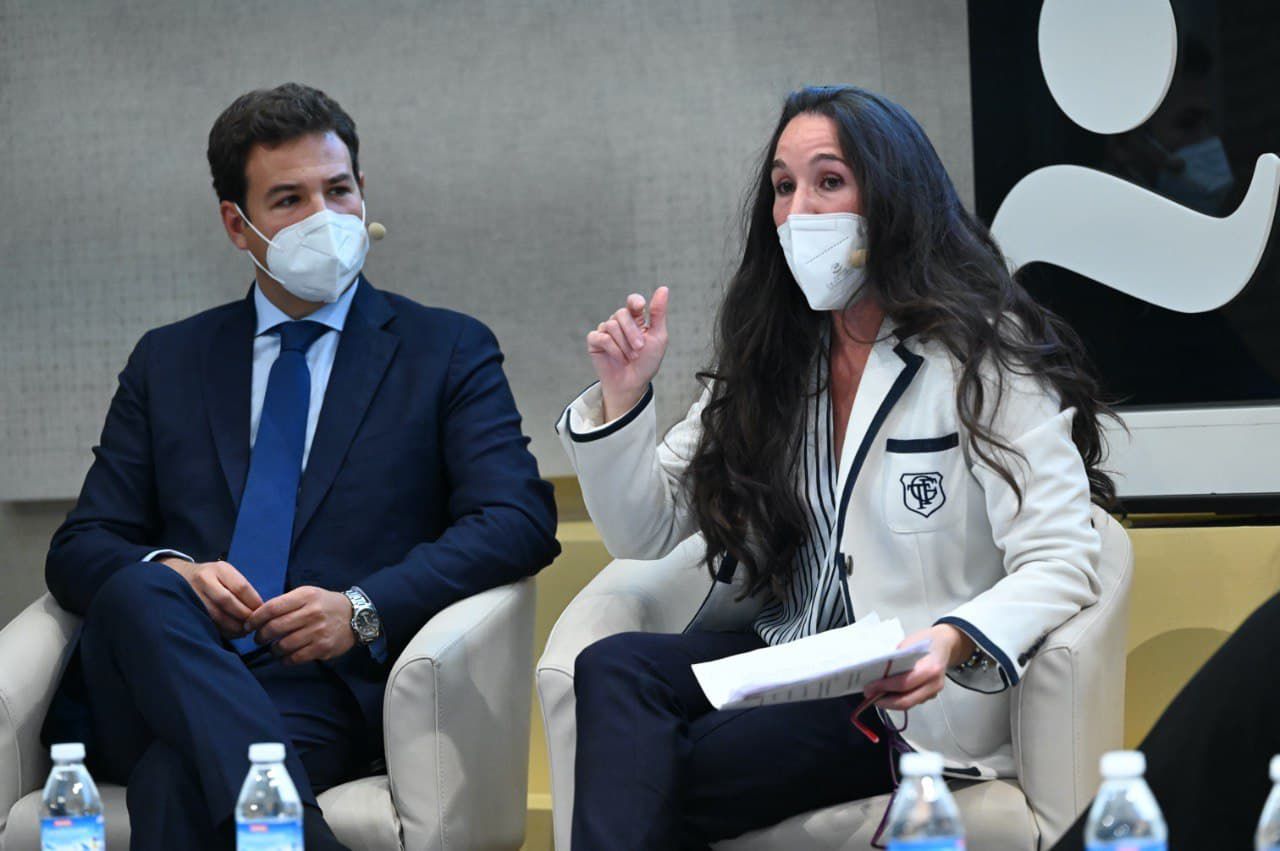 José de la Uz, alcalde de Las Rozas y María de las Mercedes Pérez, alcaldesa de Redueña
