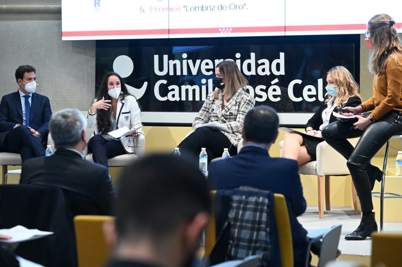 José de la Uz, alcalde de Las Rozas, María de las Mercedes Pérez, alcaldesa de Redueña, Azahara Molina, regidora de Torrejón de la Calzada y Vanesa Millán, concejala de Transición Ecológica del Ayuntamiento de Rivas