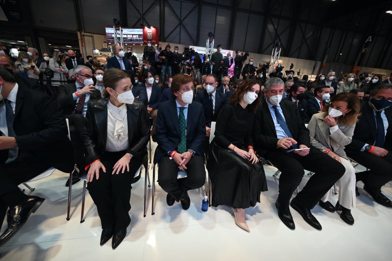 La presidenta de la Comunidad de Madrid, Isabel Díaz Ayuso y el alcalde de Madrid, José Luis Martínez Almeida.