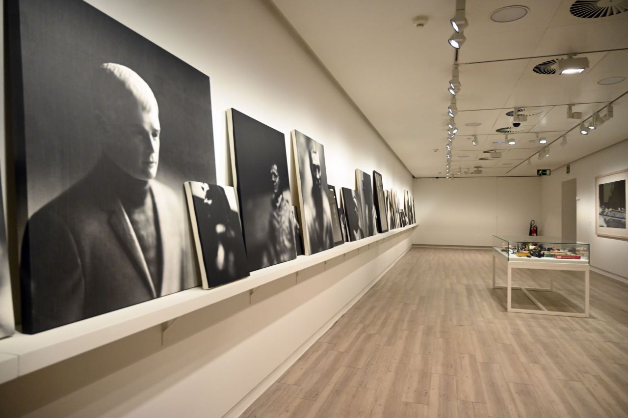 Exposición del fotografo Jorge Ribalta en la Fundación Mapfre