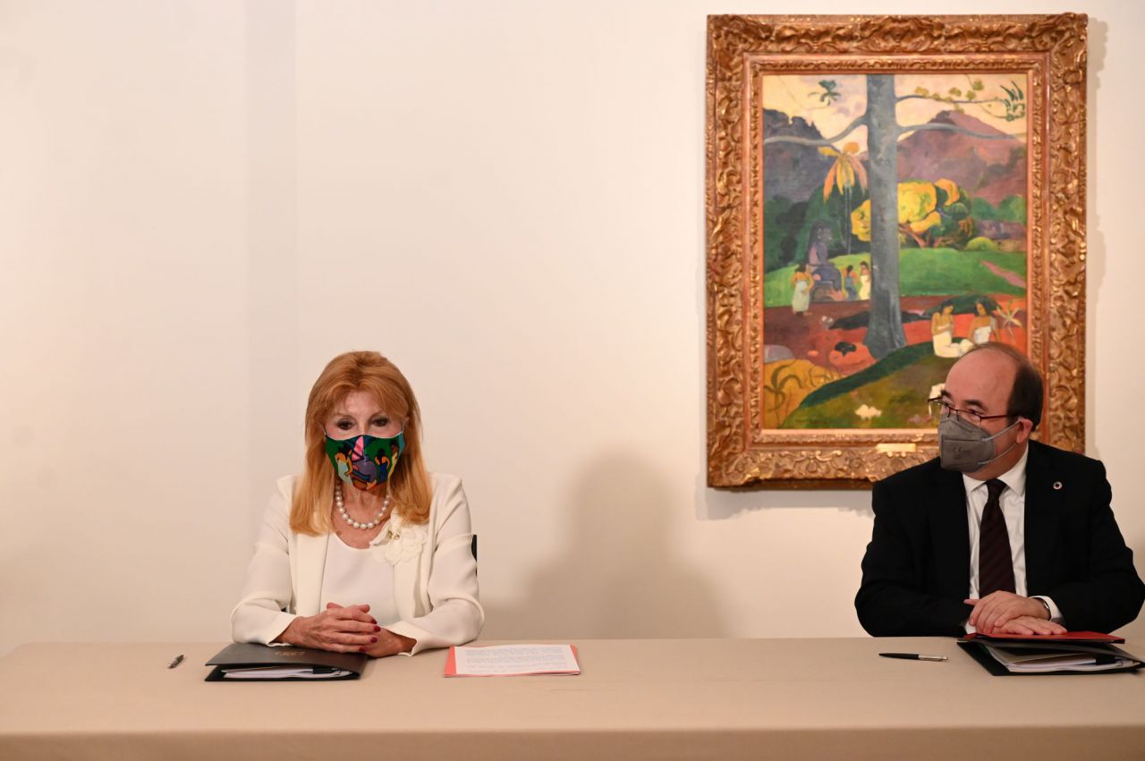 El ministro de Cultura y Deporte, Miquel Iceta y Carmen Cervera
