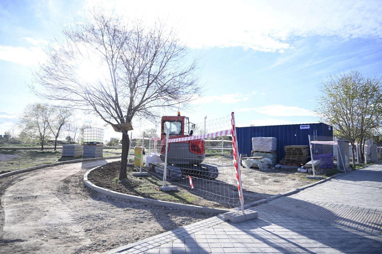 Trabajos de urbanización del parque Manolito Gafotas