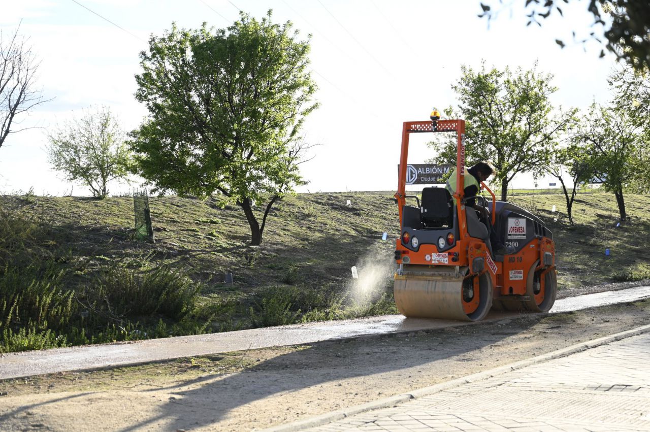 Trabajos de urbanización del parque Manolito Gafotas