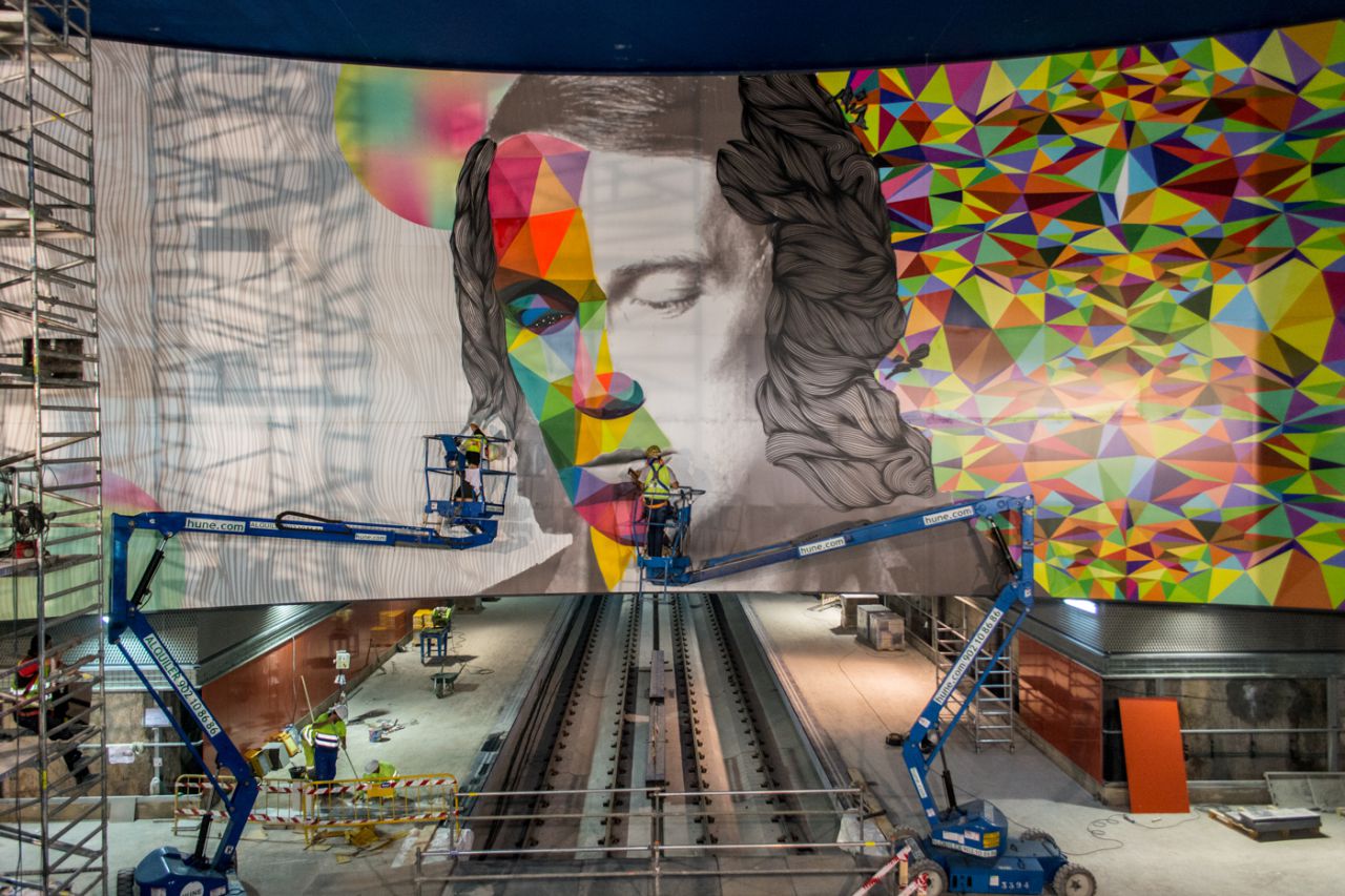 Rosh333 y Okuda en la estación de Metro Paco de Lucía