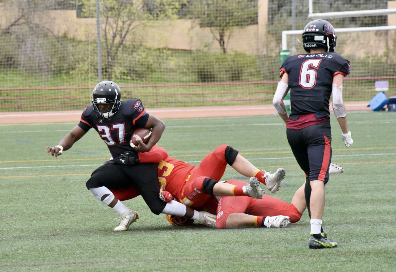 Partido entre Osos y Black Demons