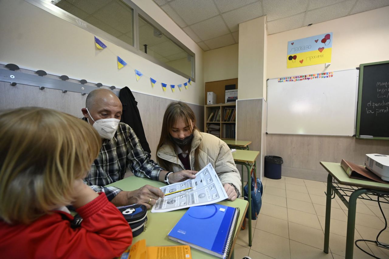 Aula de niños ucranianos en Madrid