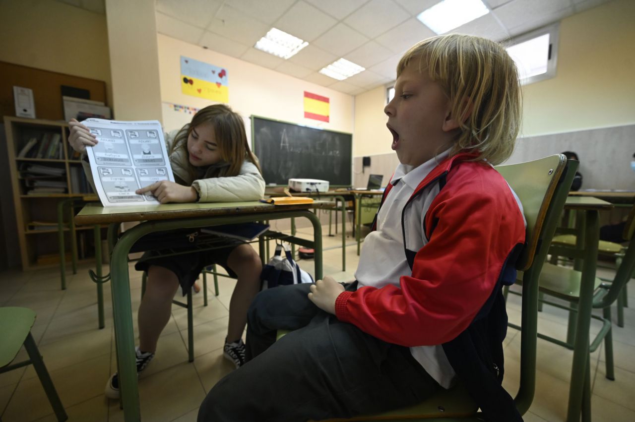 Aula de niños ucranianos en Madrid