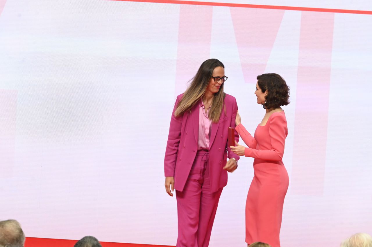 Medalla de Oro a Amaya Valdemoro